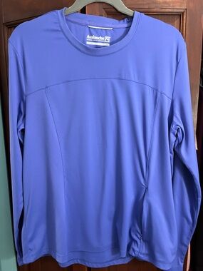 Avalanche Long-Sleeve Performance Tee in Periwinkle Blue